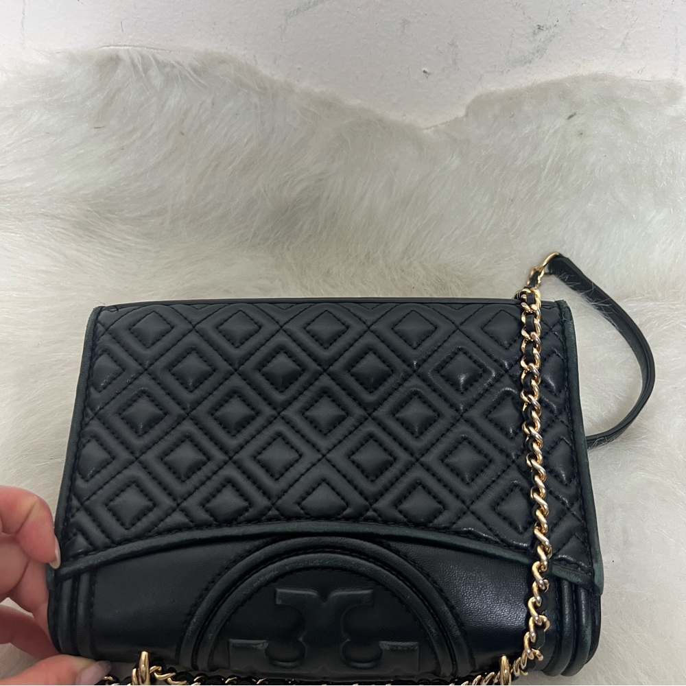 Tory Burch Fleming Convertible Crossbody - Picture 12 of 16